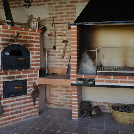 Casa Rural La Casa De Las Manuelas Horcajo de las Torres Екстериор снимка