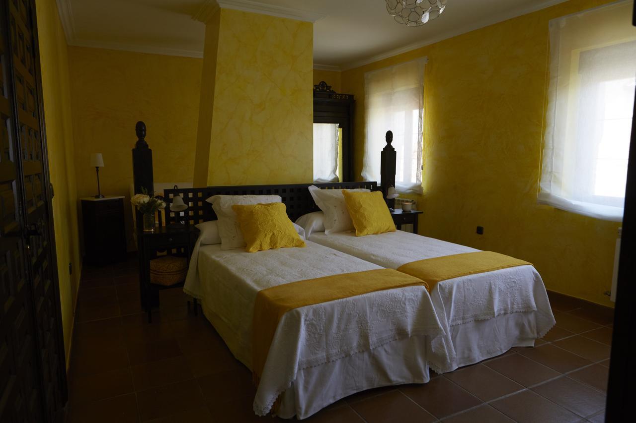 Casa Rural La Casa De Las Manuelas Horcajo de las Torres Екстериор снимка