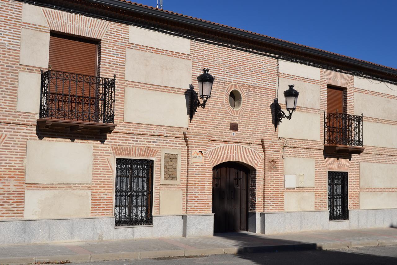 Casa Rural La Casa De Las Manuelas Horcajo de las Torres Екстериор снимка